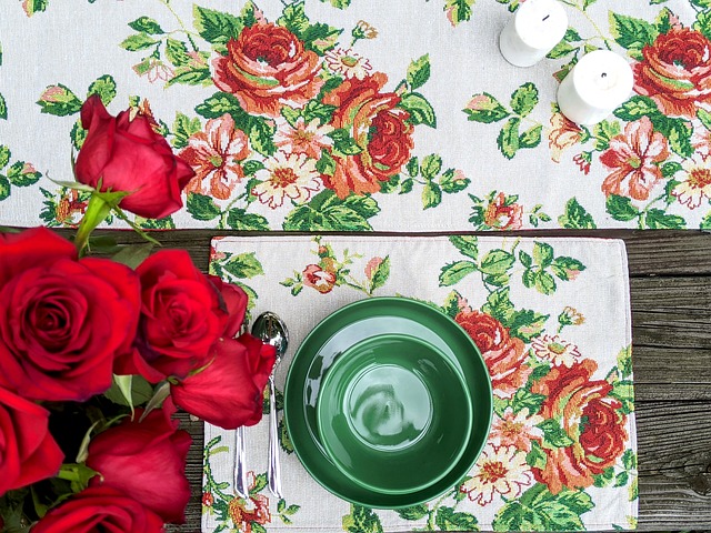 Creatieve manieren om met leren placemats je interieur op te fleuren
